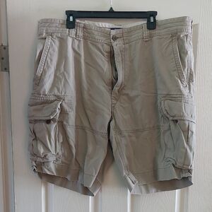 Ralph Lauren Men's Beige Cargo Shorts